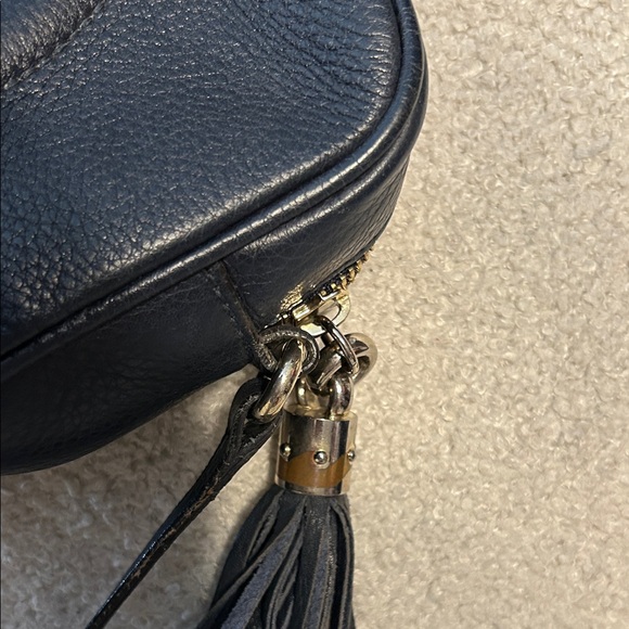 Gucci Blue Blondie Pebbled Leather Crossbody Bag with Embossed Double G - Picture 2 of 7